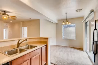 Photo #3: 2092239 Listing