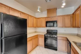 Photo #4: 2092239 Listing