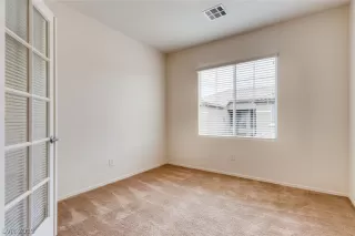 Photo #5: 2092239 Listing