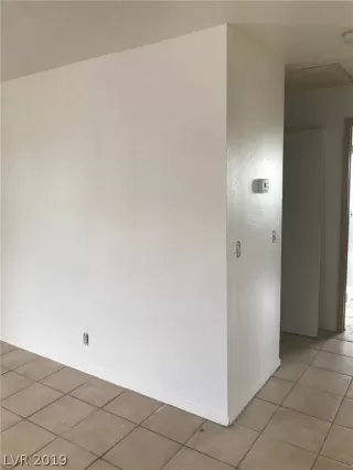 Photo #6: 2092256 Listing