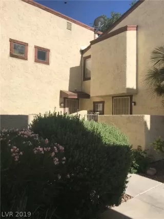 Photo #5: 2092274 Listing 