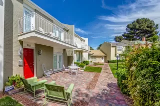 Photo #1: 2092276 Listing 