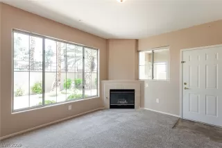 Photo #3: 2092329 Listing