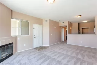 Photo #4: 2092329 Listing