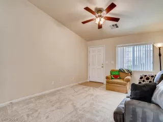 Photo #4: 2092414 Listing