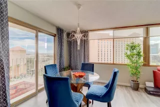 Photo #3: 2092418 Listing