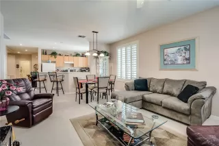 Photo #5: 2092507 Listing