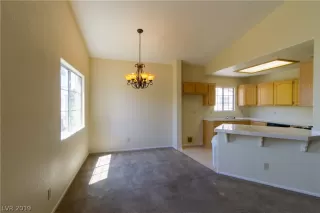 Photo #3: 2092559 Listing