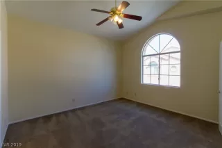 Photo #6: 2092559 Listing