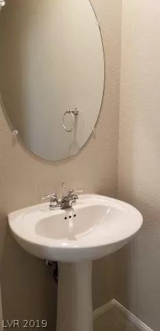 Photo #6: 2092560 Listing