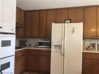 Photo #3: 2092581 Listing