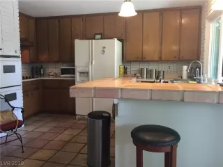 Photo #4: 2092581 Listing