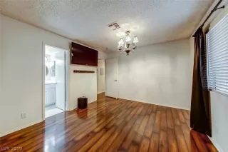 Photo #6: 2092585 Listing 