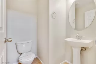 Photo #6: 2092606 Listing