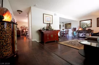 Photo #2: 2092618 Listing