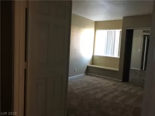 Photo #4: 2092675 Listing 