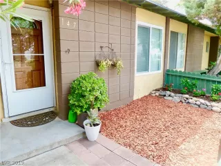 Photo #1: 2092687 Listing 