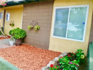 Photo #2: 2092687 Listing 