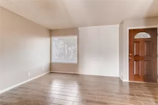 Photo #3: 2092687 Listing 