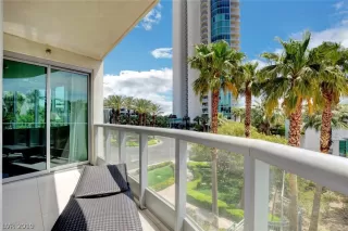 Photo #4: 2092709 Listing