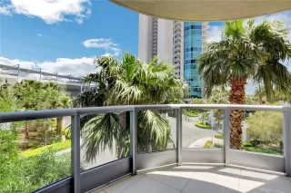 Photo #5: 2092709 Listing