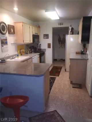 Photo #4: 2092716 Listing 