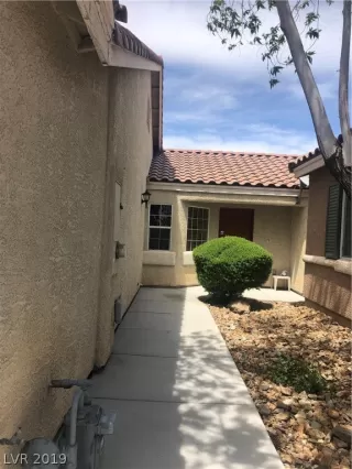 Photo #1: 2092722 Listing 