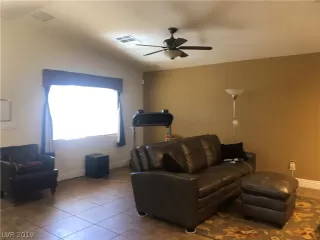 Photo #4: 2092722 Listing 