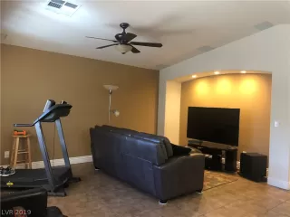 Photo #5: 2092722 Listing 