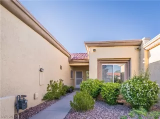 Photo #3: 2092729 Listing