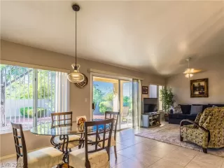 Photo #6: 2092729 Listing