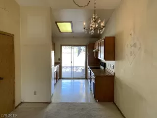 Photo #3: 2092748 Listing