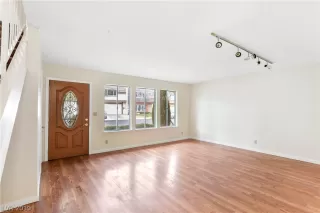 Photo #1: 2092762 Listing