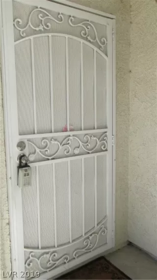 Photo #5: 2092788 Listing