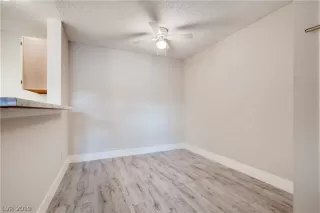 Photo #6: 2092842 Listing 