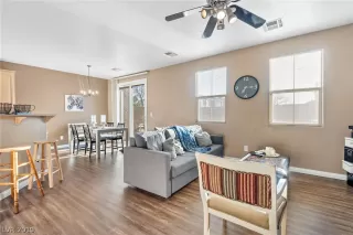 Photo #2: 2092881 Listing