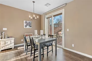 Photo #5: 2092881 Listing