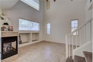 Photo #6: 2092890 Listing 