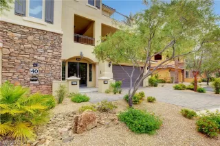 Photo #1: 2092906 Listing 