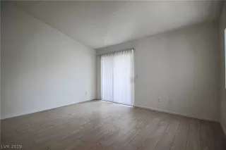 Photo #6: 2092909 Listing 