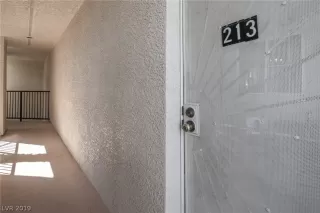 Photo #1: 2092935 Listing 