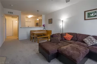 Photo #2: 2092935 Listing 