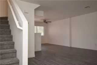 Photo #1: 2092965 Listing 