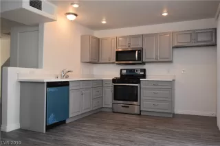 Photo #4: 2092965 Listing 