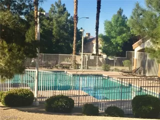 Photo #4: 2092987 Listing