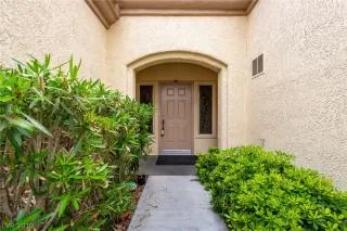 Photo #1: 2092998 Listing 