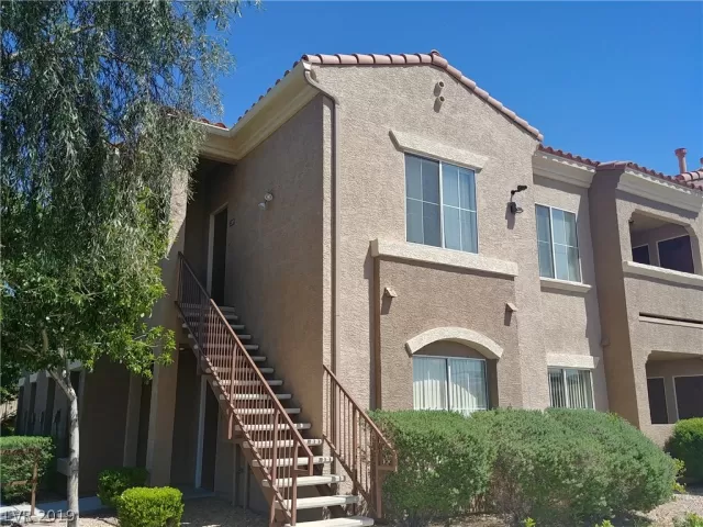 MLS: 2093082 Condo For Sale