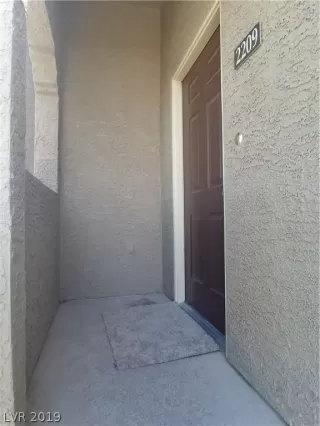 Photo #2: 2093082 Listing