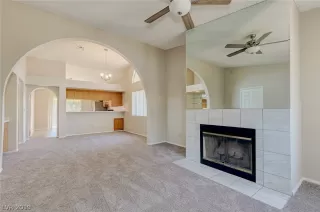 Photo #4: 2093171 Listing