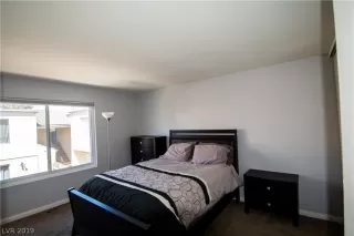 Photo #5: 2093201 Listing